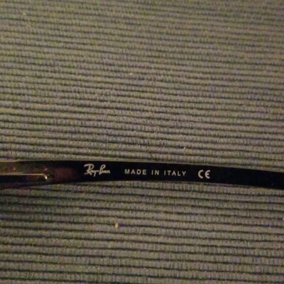 *SOLD* Authentic Ray Ban sunglasses - Picture 3 of 7